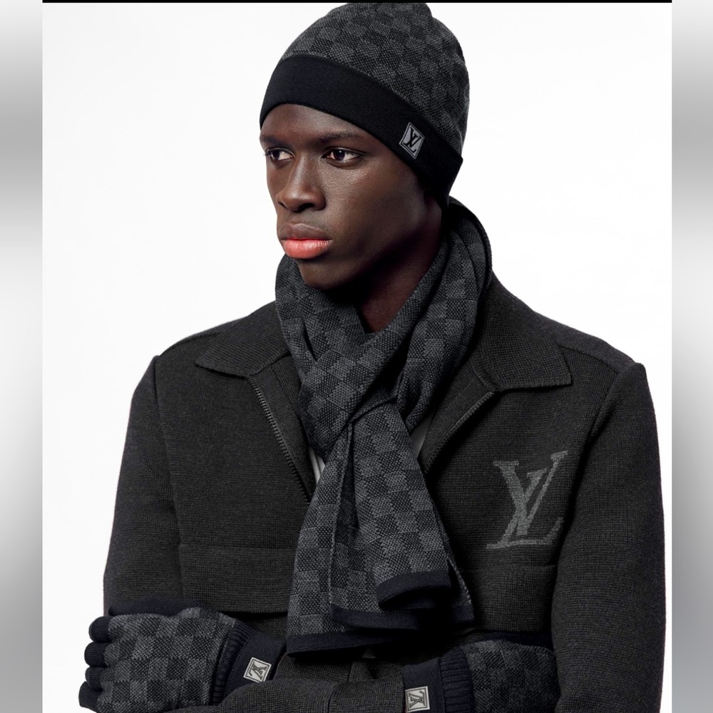 ❌❌❌ Louis Vuitton Wool Petit Damier Hat and Gloves Set In Graphite Color